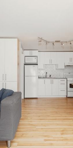 Loft entièrement meublé à louer Vieux-Québec juillet 2026 - Photo 1