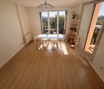 Location Appartement 2 pièces 52m² LYON 9ème - Photo 1