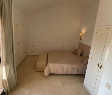 Luxury penthouse for rent in San Pedro de Alcántara, Spain - Photo 6