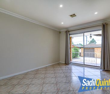 97 Caley Crescent, Narrabundah ACT 2604 - House For Rent - $820 | D... - Photo 4