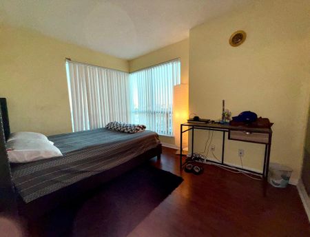 For Lease - 11 Lee Centre Drive Unit# 2306, Toronto, Ontario - Photo 2