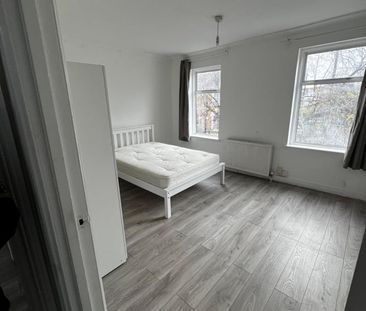 2 Bed Flat, Asplins Road, N17 - Photo 2