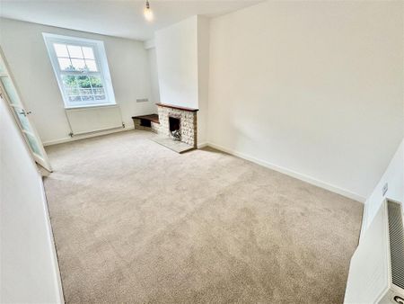 2 bedroom terraced house to rent - Photo 3