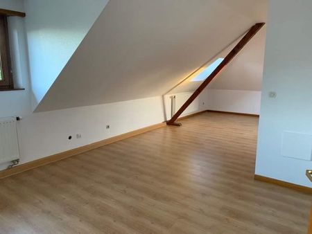 Location Appartement 3 pièces 80m² - Photo 2