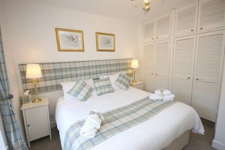 William Street, West End, Edinburgh - Photo 4