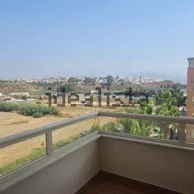 Alquiler de piso en Calle Mar Egeo - Photo 1