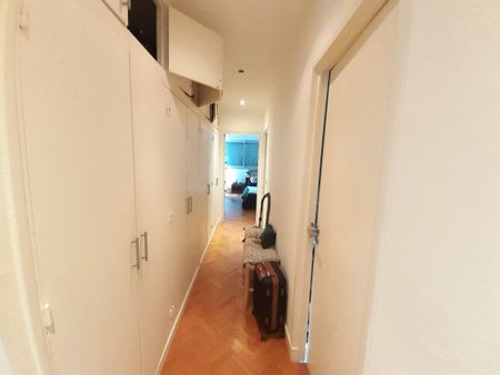 Appartement 4 pièces 106m2 MARSEILLE 8EME 1 948 euros - Photo 4