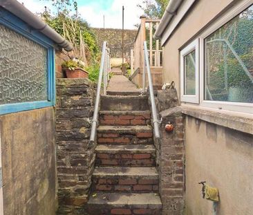 3 bedroom terraced house to rent - Photo 6