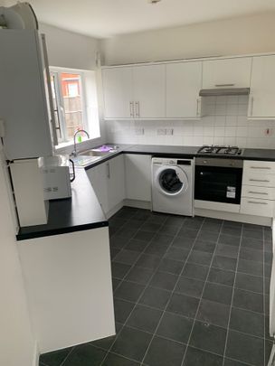 Room in a Shared House, Chalfont Avenue, HA9 - Photo 1
