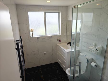 Live the Easy City Fringe Lifestyle - Photo 5