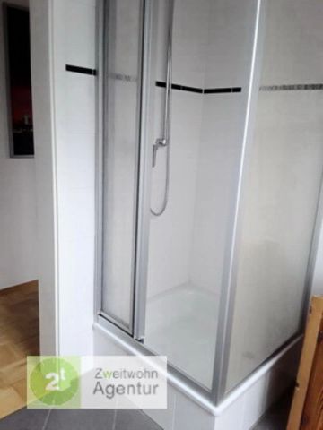 Modern möbliertes Zimmer mit eigenem Bad, Düsseldorf-Gerresheim, Paul-Pieper-Str. - Photo 4