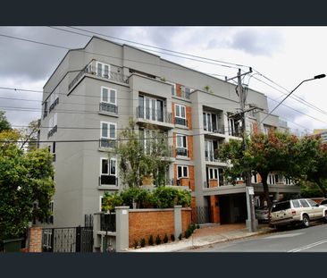 12/34 Mathoura Road, Toorak, Vic 3142 - Photo 3