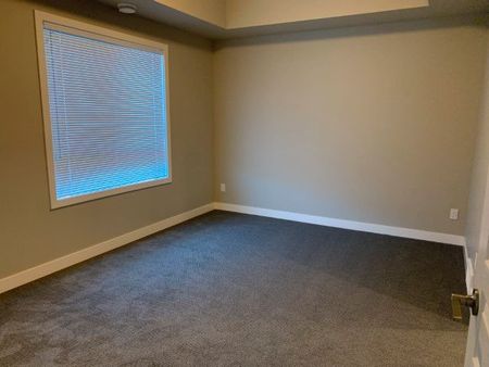 102 221D Lake Street - Photo 2