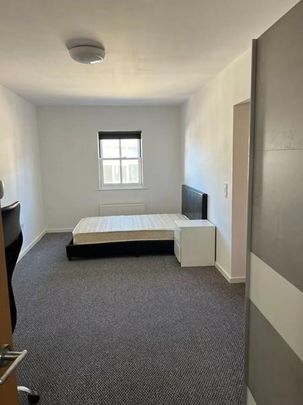 3 bedroom private hall to rent - Photo 1