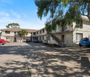 TWO BEDROOM APARTMENT - Photo 5