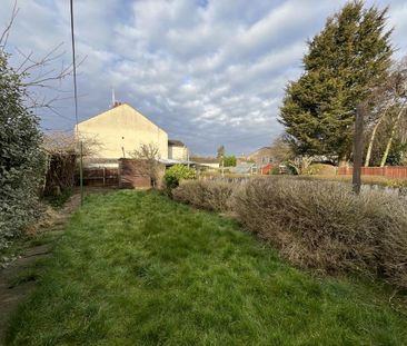 2 bedroom semi-detached house to rent - Photo 5