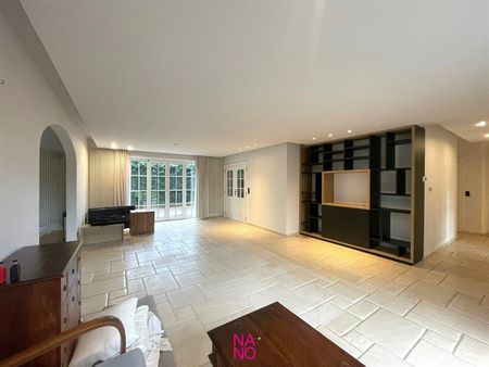 EXCLUSIEF TE HUUR: Ruime villa gelegen op een stuk grond van 1.766 m² met een schitterende residentiële ligging te Knokke-Zoute. - Photo 3