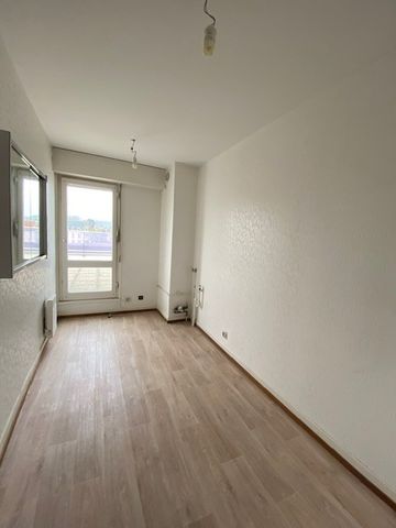 APPARTEMENT 4 pièce(s) - 126m² - Photo 3