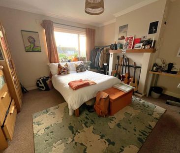 4 bedroom House To Let - Photo 3