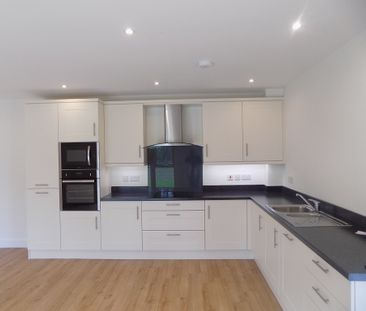 Long Barn, Home Farm, SG12 - Photo 6