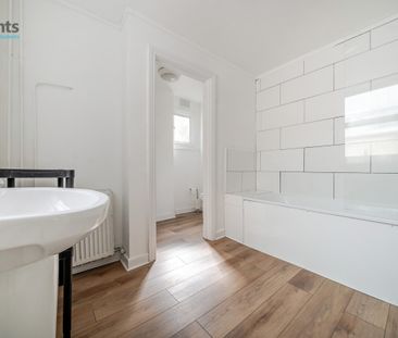 5 bedroom terraced house to rent - Photo 2