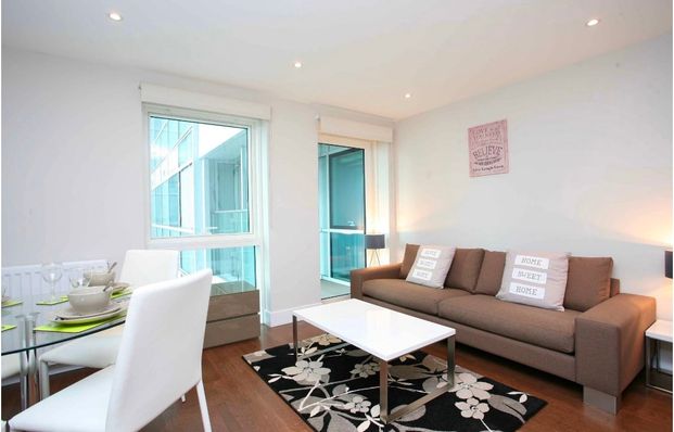 1 Bed Flat, Whitechapel High Street, E1 - Photo 1