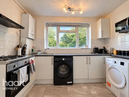 2 bedroom apartment to rent - Photo 3