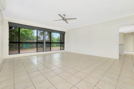 7 Lockwood Court, Moulden, NT 0830 - Photo 2