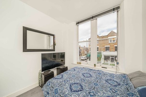 Abbeville Road, SW4, London - Photo 1