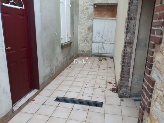 Location Appartement 2 pièces 32m² ISIGNY SUR MER 14230 - Photo 1