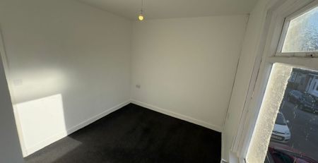 Cadogan Street, North Ormesby, Middlesbrough, TS3 6PX - Photo 2