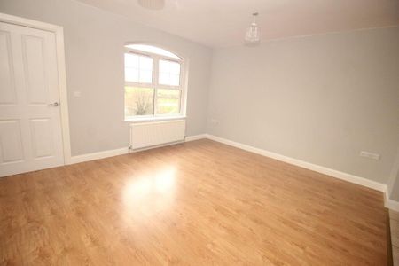 13 Beechfield Mews, Lisburn, BT28 1NR - Photo 5