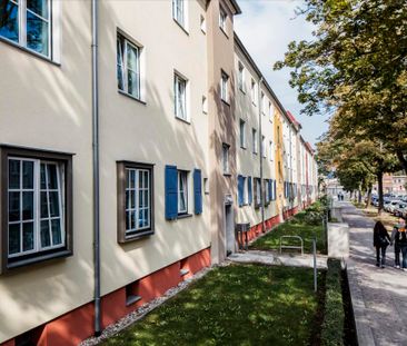 2 Zimmer mit Balkon und Badewanne, schneller Zugang zur City - Foto 1