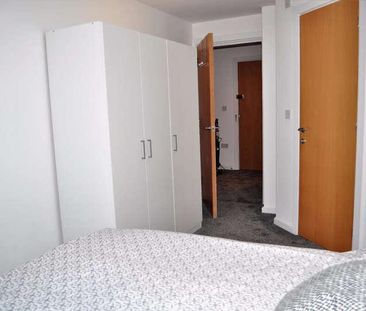 Elmira Way, Salford Quays, Salford, M5 - Photo 4