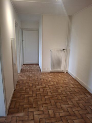 Residential neighborhood, quiet environment - Photo 2