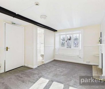 Station Road, Brize Norton, Carterton, Oxfordshire, OX18 - Photo 1