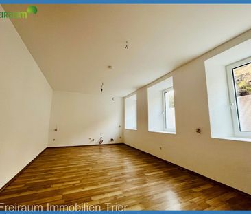 TR.-Pallien: Nähe FH! 2 ZKB Wohnung mit separatem Eingang, in moder... - Photo 2