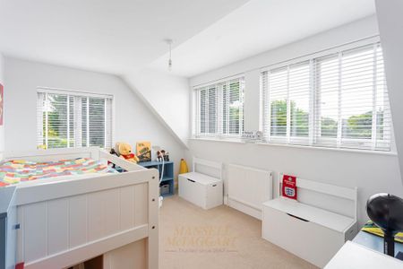 4 bedroom detached house to rent - Photo 5