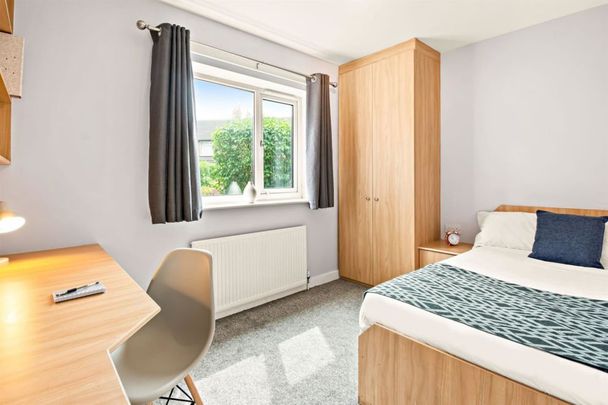 Stanmore Crescent, Headingley, LS4 2RY - Photo 1