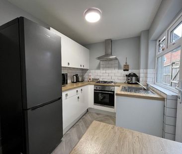 4 bedroom house to rent - Photo 2