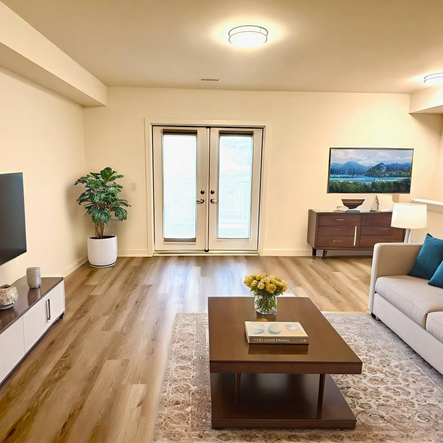 For Lease - 56B East Drive Unit# Unit 4, Toronto, Ontario - Photo 1