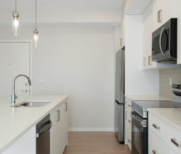 2416-33 Carringham Gate Nw - Photo 4