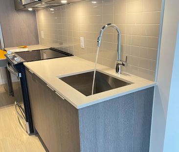 For Lease - 50 Dunfield Avenue Unit# 914, Toronto, Ontario - Photo 3