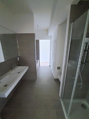 Schicke Neubauwohnung! Mit sonnigen Balkonen! - Photo 4