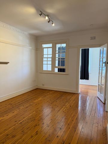 One Bedrom plus study apartment in heart of Maroubra - Enter Via Garden St - Photo 4