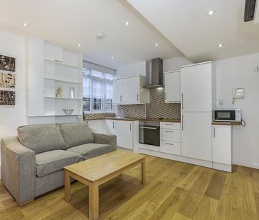 1 Bed Flat, Pembroke Road, W8 - Photo 4