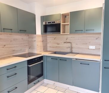 Location Appartement 4 pièces 85m² - Photo 2