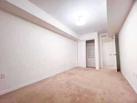 For Lease - 2441 Greenwich Drive Unit# 13, Oakville, Ontario - Photo 3