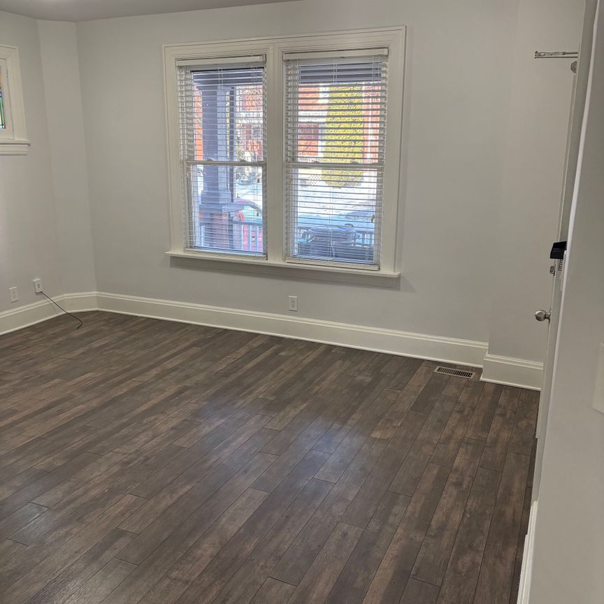 For Lease - 295 Arthur Street Unit# Apt 1, Oshawa, Ontario - Photo 1