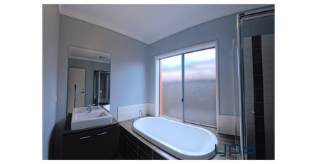 Nestled in a quiet and sought-after location !! - Photo 5